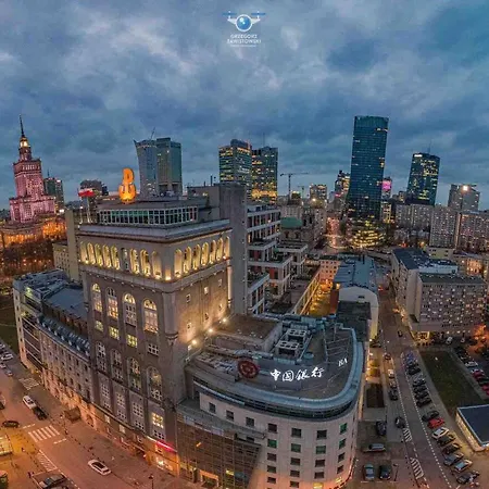 Top Class Metro Fast Wifi 100 Mbs 70'Tv Netflix Hbo Max Disney+ Appletv+ Warsaw Exterior photo