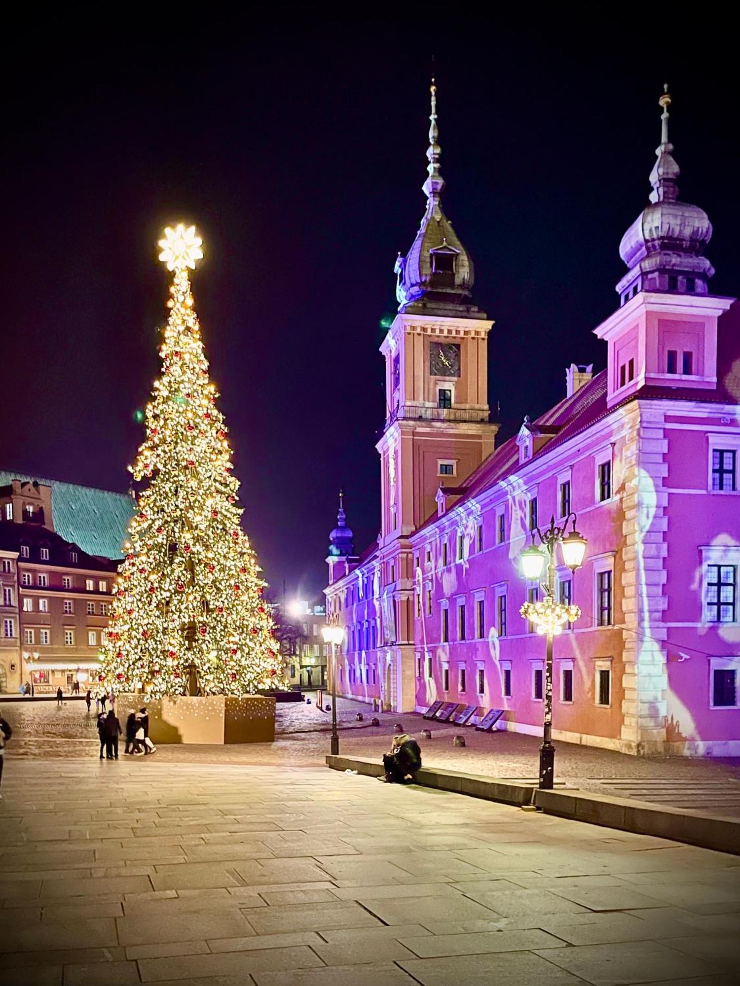 Class Metro Fast Wifi 100 Mbs 70'tv Netflix Hbo Max Disney+ Appletv+ Apartment Warsaw