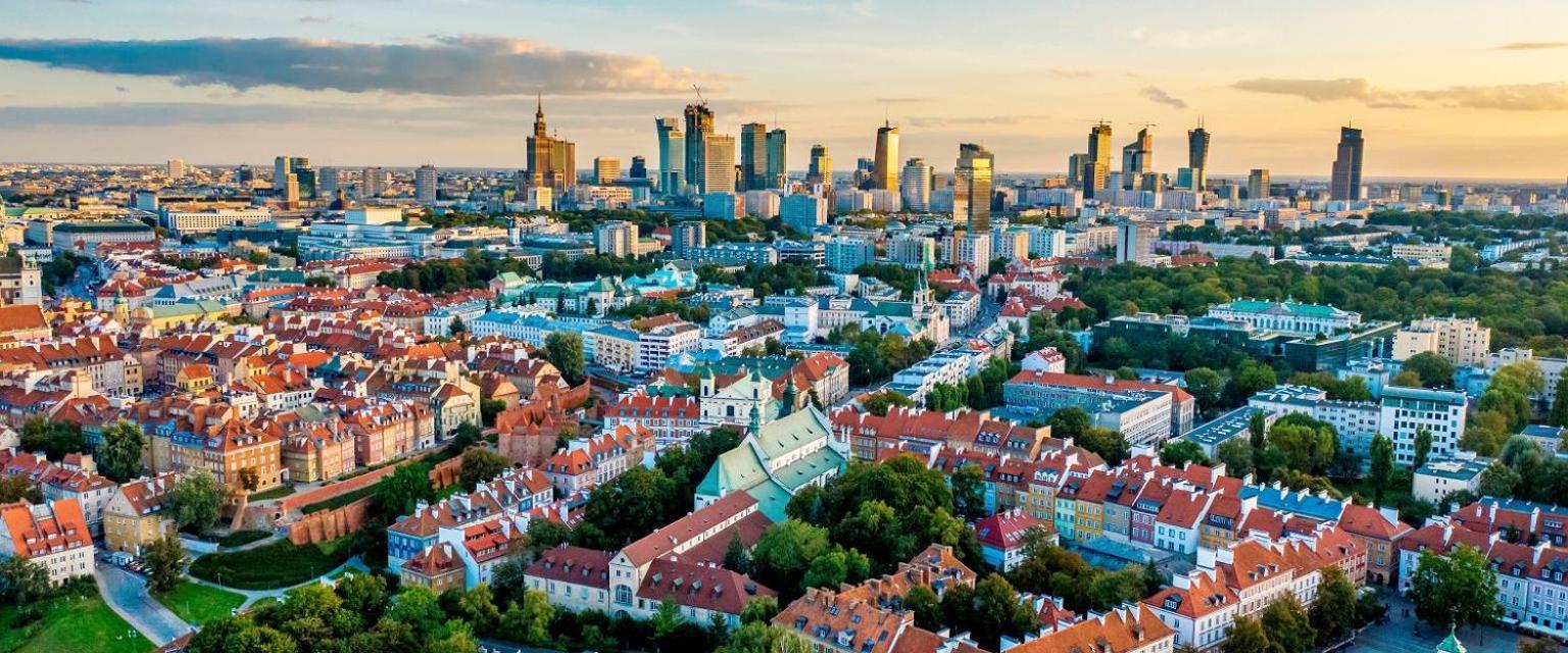 Class Metro Fast Wifi 100 Mbs 70'tv Netflix Hbo Max Disney+ Appletv+ Apartment Warsaw