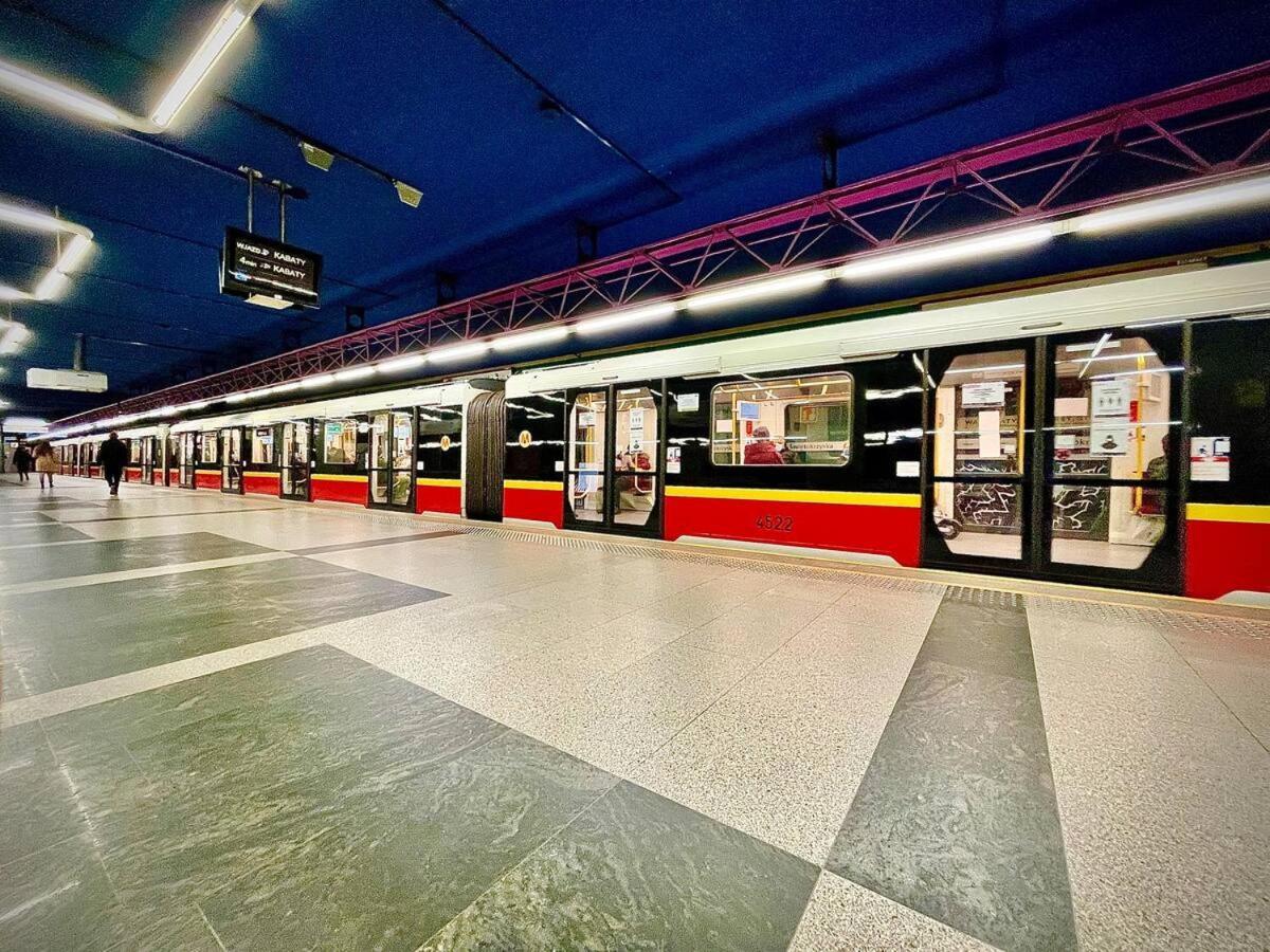 Class Metro Fast Wifi 100 Mbs 70'tv Netflix Hbo Max Disney+ Appletv+ *