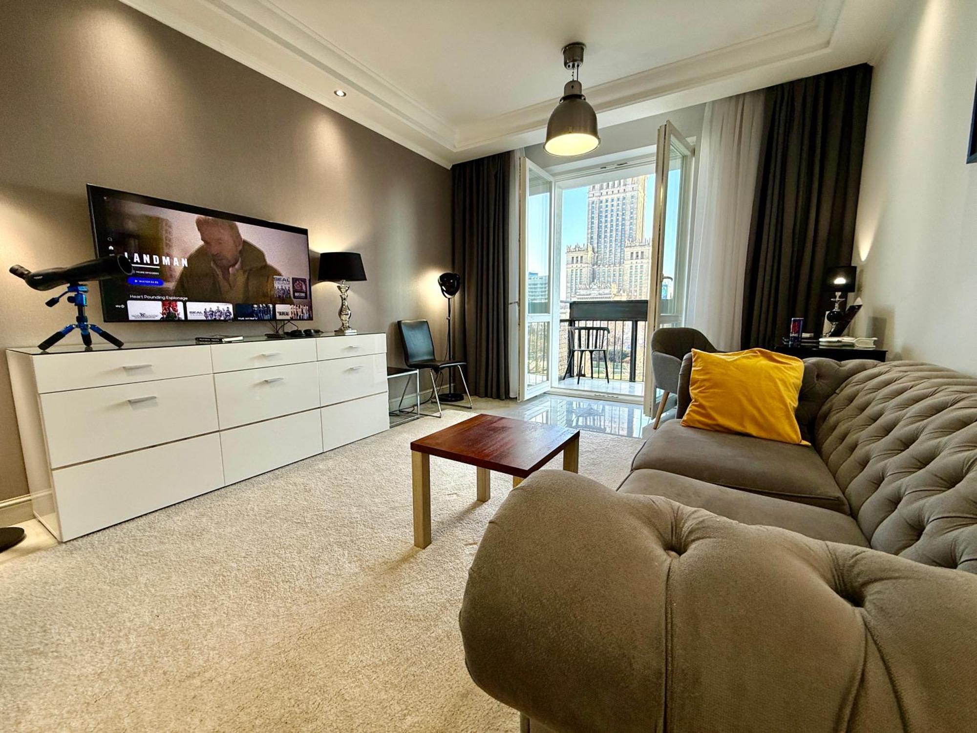 Class Metro Fast Wifi 100 Mbs 70'tv Netflix Hbo Max Disney+ Appletv+