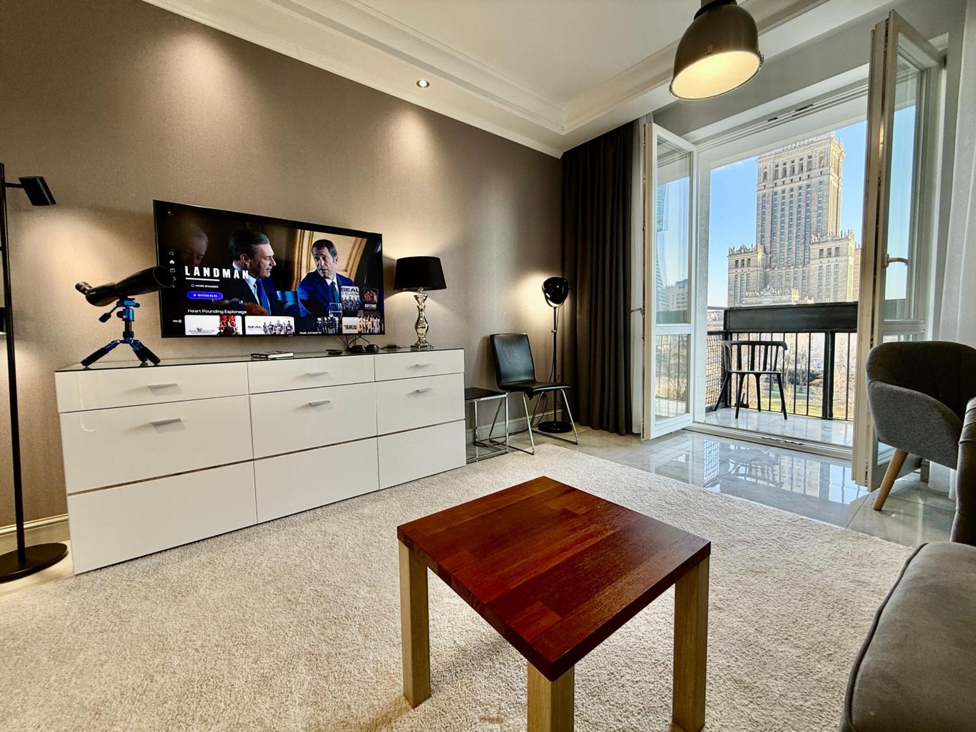 Class Metro Fast Wifi 100 Mbs 70'tv Netflix Hbo Max Disney+ Appletv+