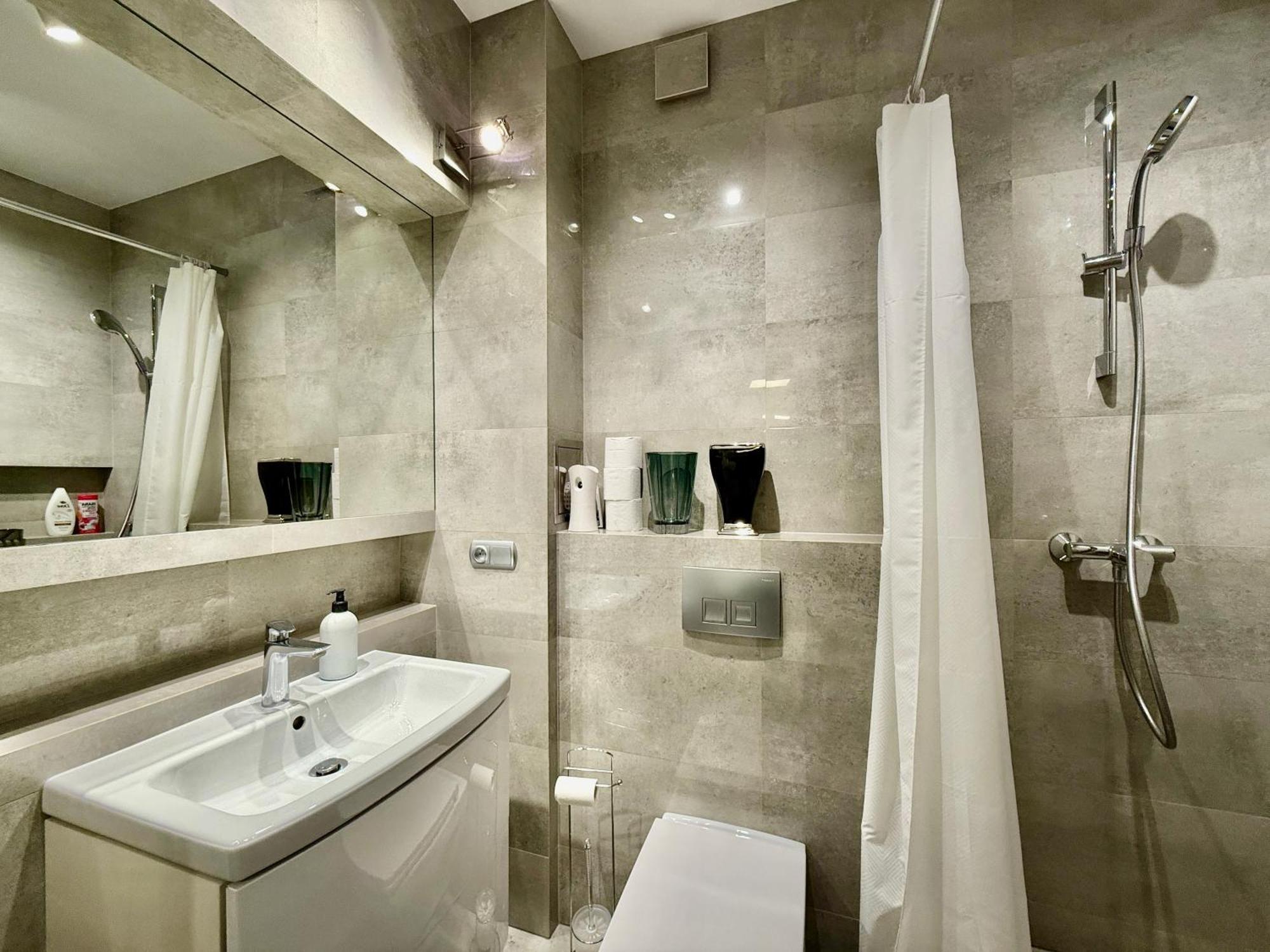 Class Metro Fast Wifi 100 Mbs 70'tv Netflix Hbo Max Disney+ Appletv+ Apartment